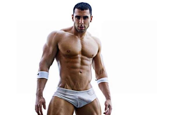 Sports Man con un gran miembro